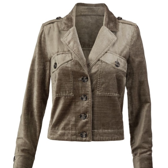 CAbi Sunday Topper - Medium (Fits Large)